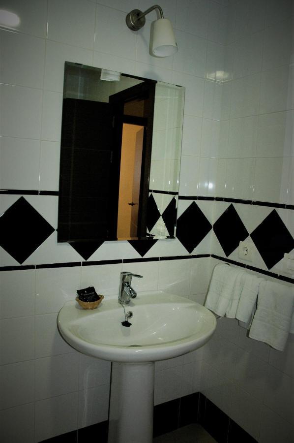 Apartamentos Sancho IV Cortegana Ngoại thất bức ảnh