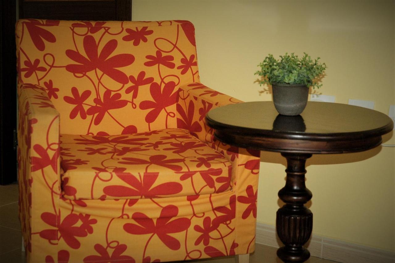 Apartamentos Sancho IV Cortegana Ngoại thất bức ảnh